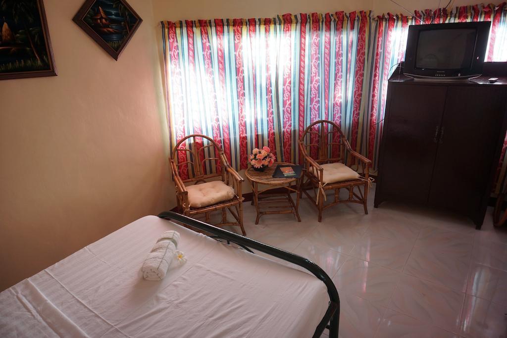 Rama International Beach Resort Botolan Cameră foto
